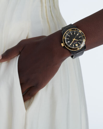 Movado | Series 800 Watch with black bracelet and black dial | Schweizer Uhren