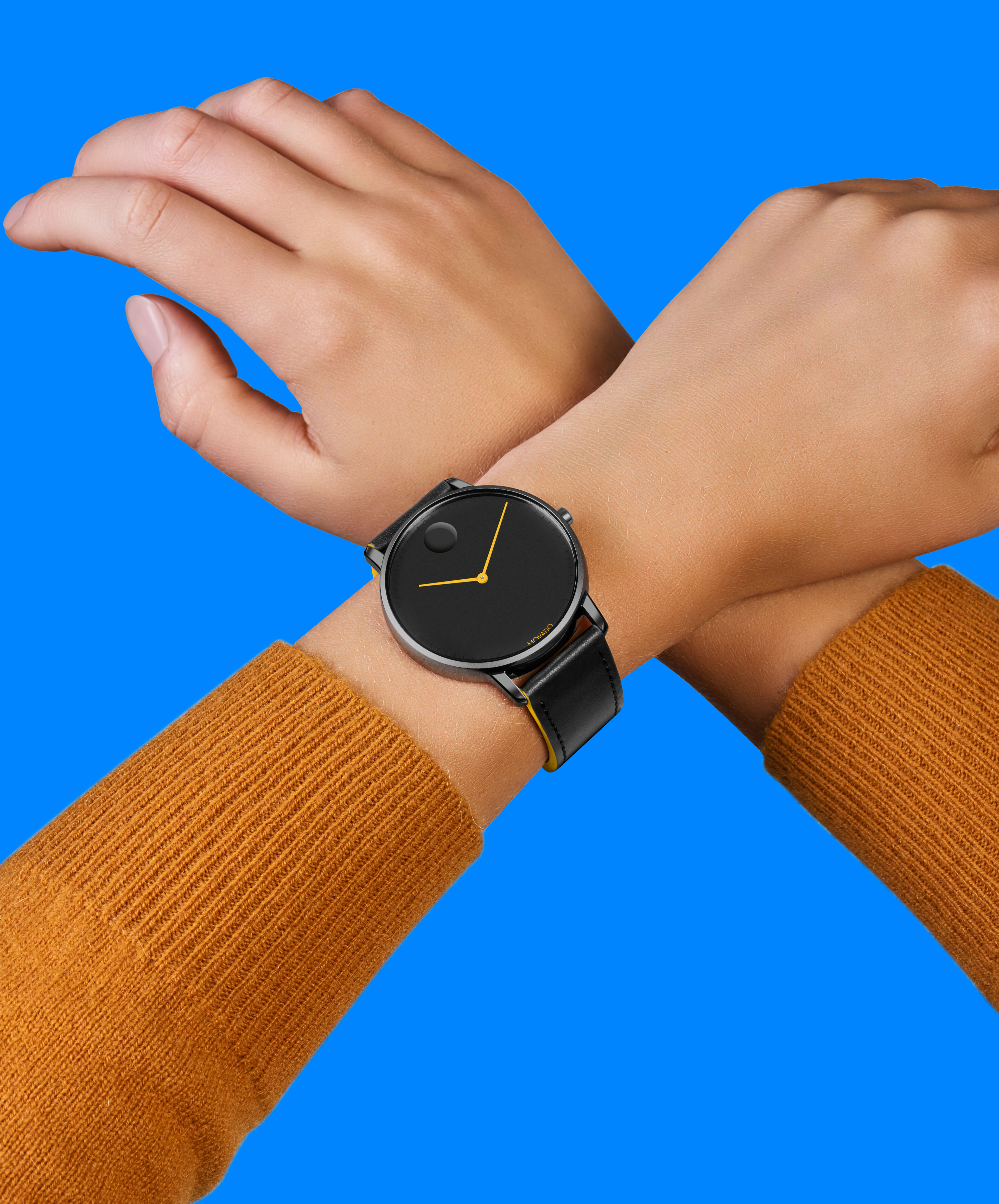 Movado Bold Motion Connected II Smart Watch 3660012Movado Bold Museum Gold Dial Gold Tone Steel Mesh Unisex Watch (3600373)